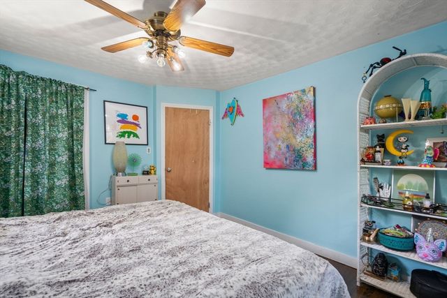 128 Clark St, Worcester, MA 01606