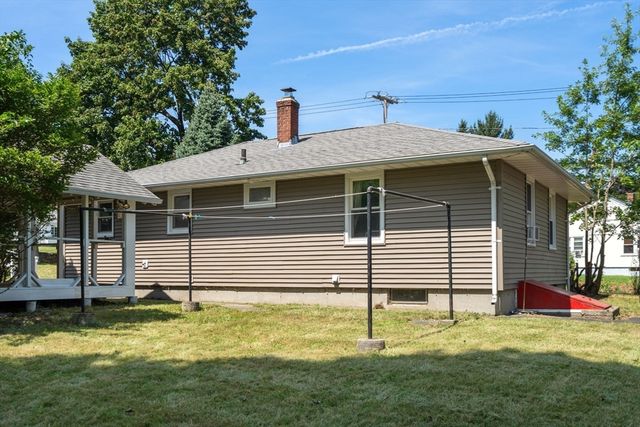 128 Clark St, Worcester, MA 01606