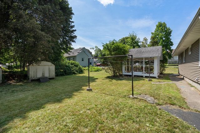 128 Clark St, Worcester, MA 01606