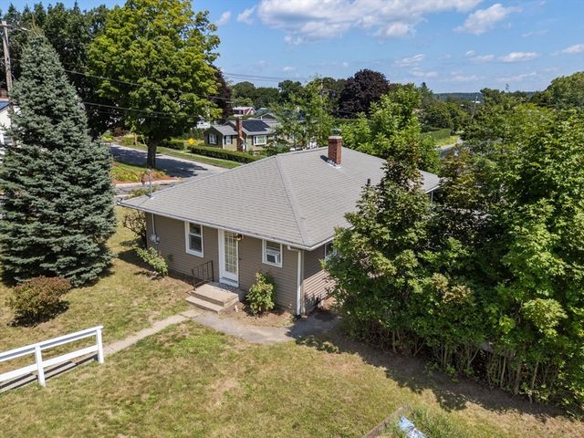 128 Clark St, Worcester, MA 01606
