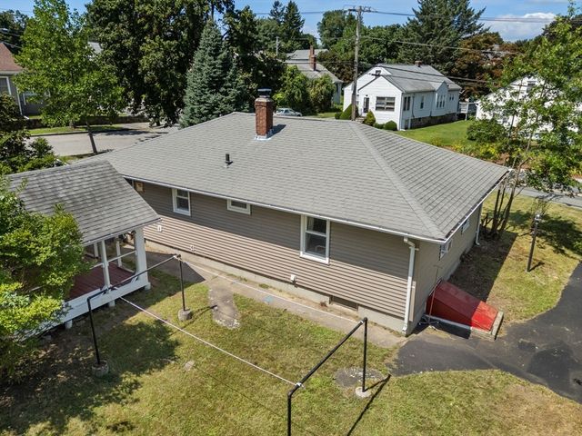 128 Clark St, Worcester, MA 01606