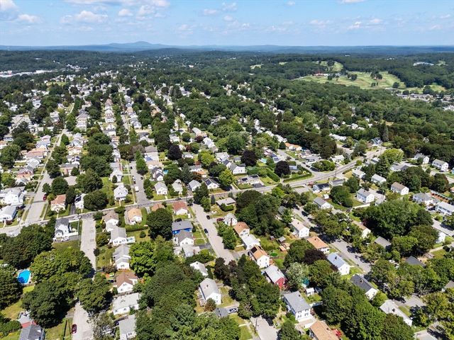 128 Clark St, Worcester, MA 01606