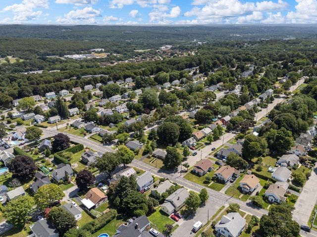 128 Clark St, Worcester, MA 01606