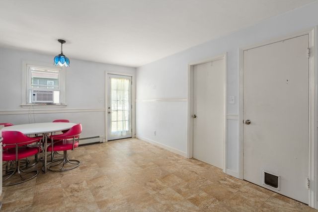 128 Clark St, Worcester, MA 01606