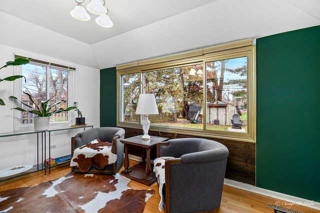 5844 N Lacey Avenue, Chicago, IL 60646