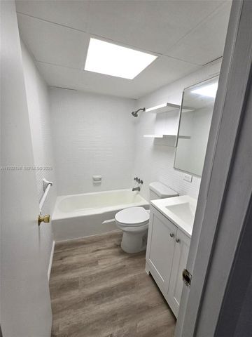 1770 79th St Cswy D114, North Bay Village, FL 33141