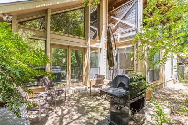 6007 Gardenridge HOLW, Austin, TX 78750