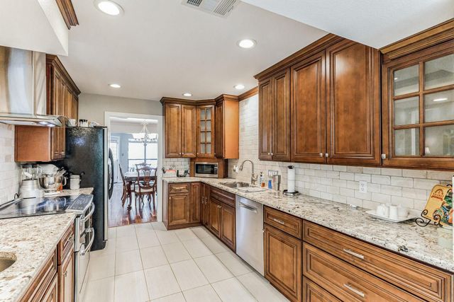 6007 Gardenridge HOLW, Austin, TX 78750