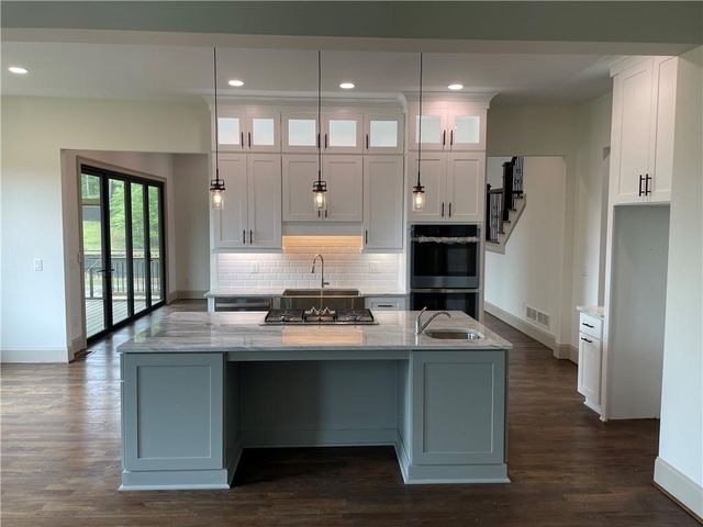 987 Kora SW Drive, Marietta, GA 30064