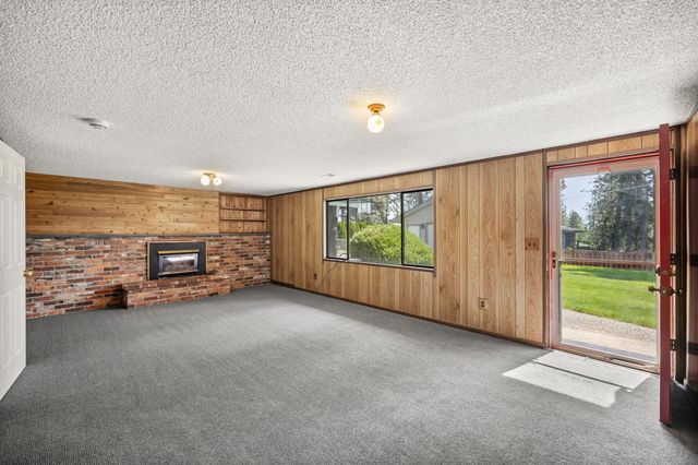 4618 N Ely Rd, Spokane, WA 99212