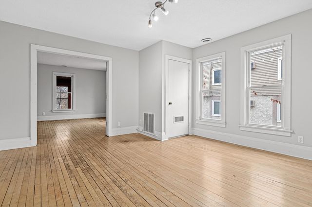 2726 Grand Avenue S, Minneapolis, MN 55408