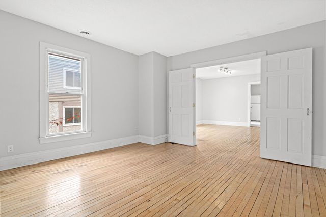 2726 Grand Avenue S, Minneapolis, MN 55408