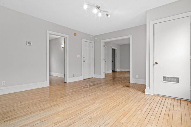 2726 Grand Avenue S, Minneapolis, MN 55408