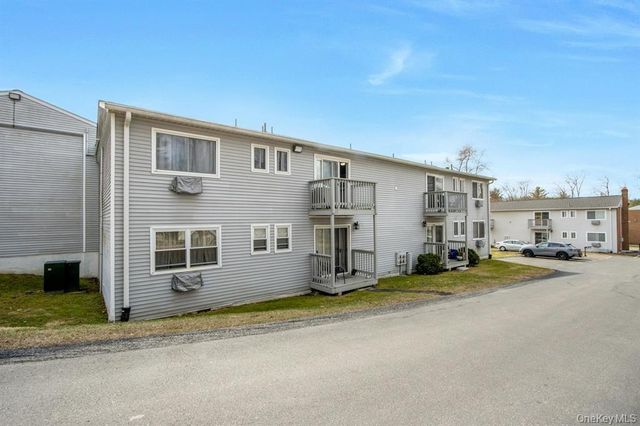 2740 South Road G11, Poughkeepsie, NY 12601