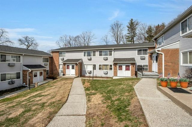 2740 South Road G11, Poughkeepsie, NY 12601