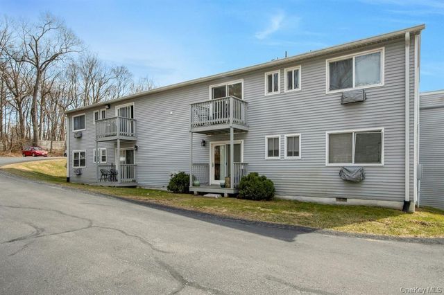 2740 South Road G11, Poughkeepsie, NY 12601