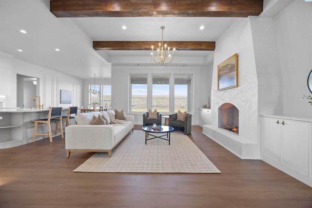 2847 Savanna Ave, Richland, WA 99352