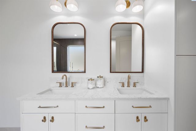 2847 Savanna Ave, Richland, WA 99352