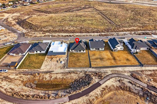 2847 Savanna Ave, Richland, WA 99352