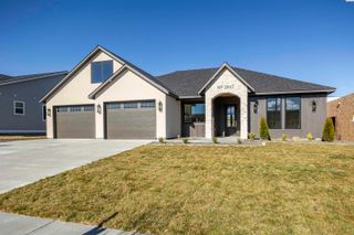 2847 Savanna Ave, Richland, WA 99352