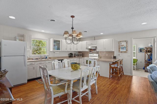212 SE 78th Street, Oak Island, NC 28465