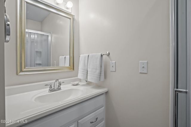 212 SE 78th Street, Oak Island, NC 28465