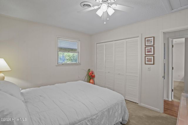 212 SE 78th Street, Oak Island, NC 28465