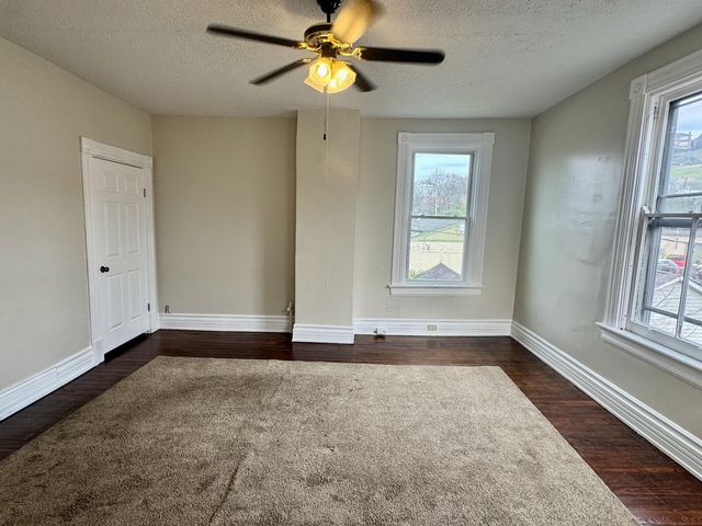 911 Park Avenue, Newport, KY 41071