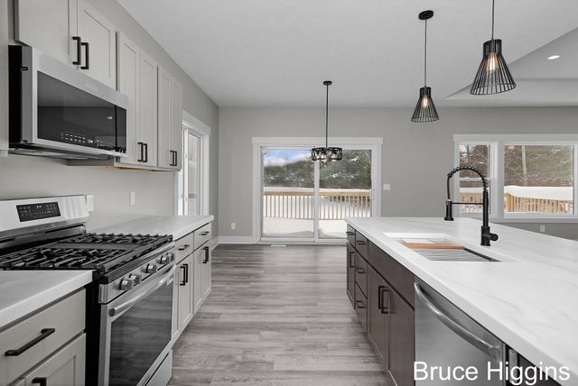 8516 Warner Street, Allendale Twp, MI 49401