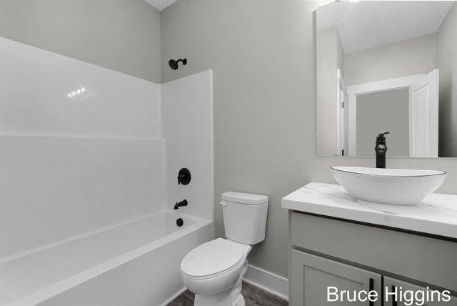8516 Warner Street, Allendale Twp, MI 49401