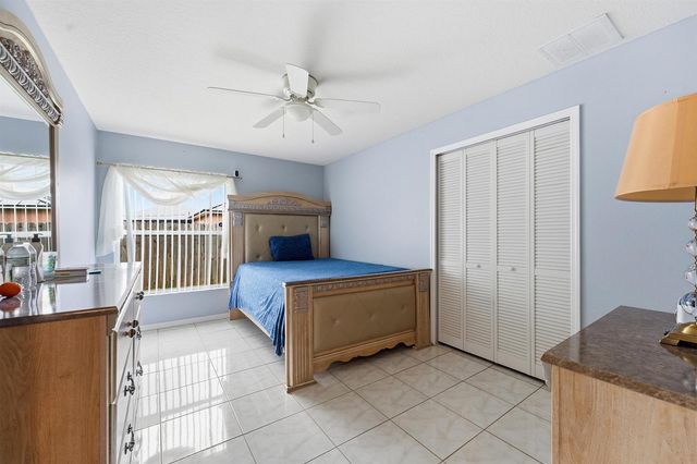 1842 SW Penrose Avenue, Port St. Lucie, FL 34953