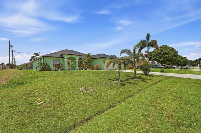 1842 SW Penrose Avenue, Port St. Lucie, FL 34953