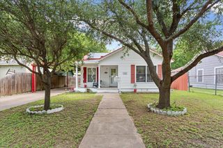 1229 Lewis Street, Bellmead, TX 76705