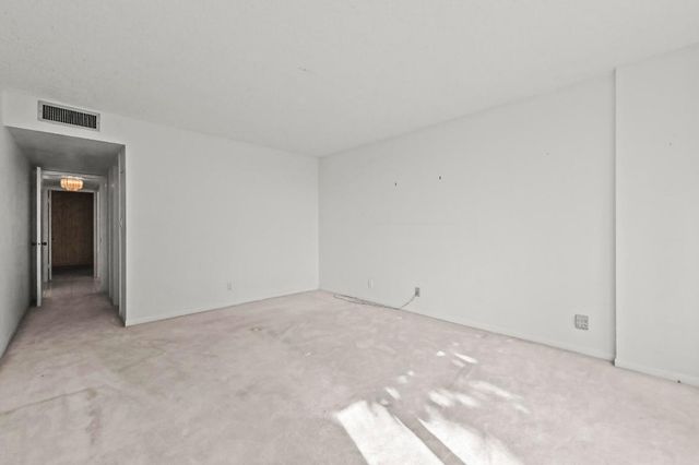 3581 S Ocean Boulevard 2d, South Palm Beach, FL 33480