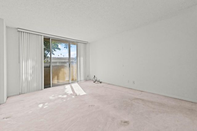 3581 S Ocean Boulevard 2d, South Palm Beach, FL 33480