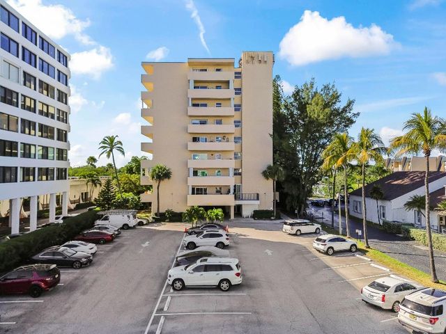 3581 S Ocean Boulevard 2d, South Palm Beach, FL 33480