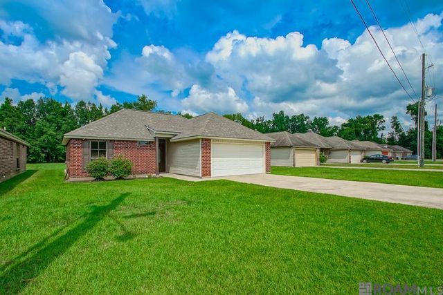 2005 S Commerce Ave, Gonzales, LA 70737