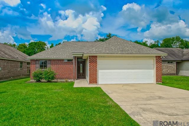 2005 S Commerce Ave, Gonzales, LA 70737