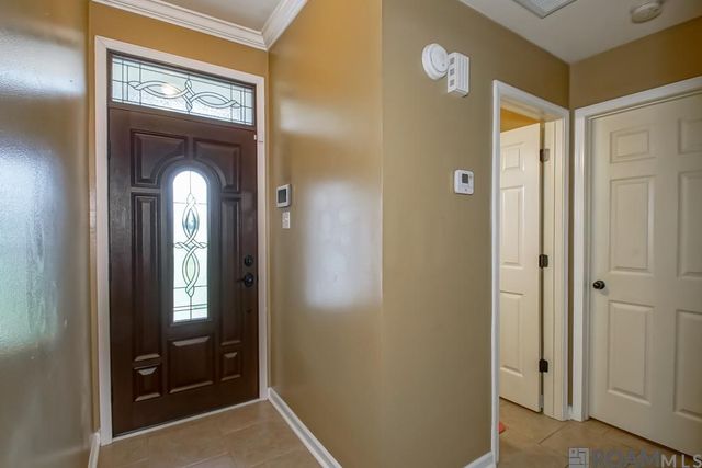 2005 S Commerce Ave, Gonzales, LA 70737