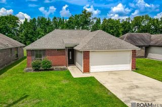 2005 S Commerce Ave, Gonzales, LA 70737