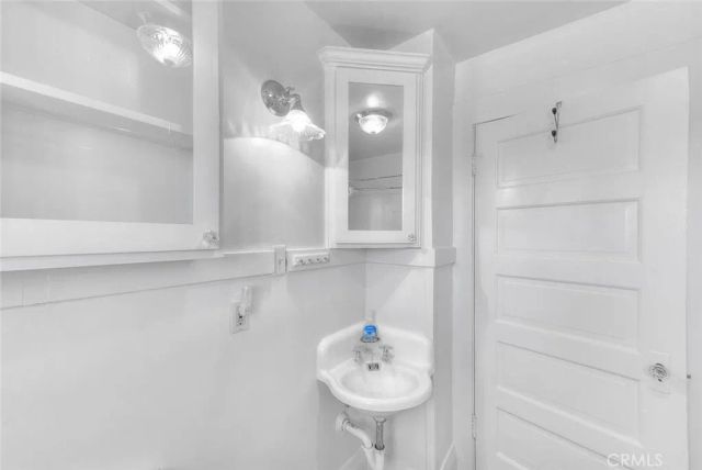 563 Claremont, Pomona, CA 91767