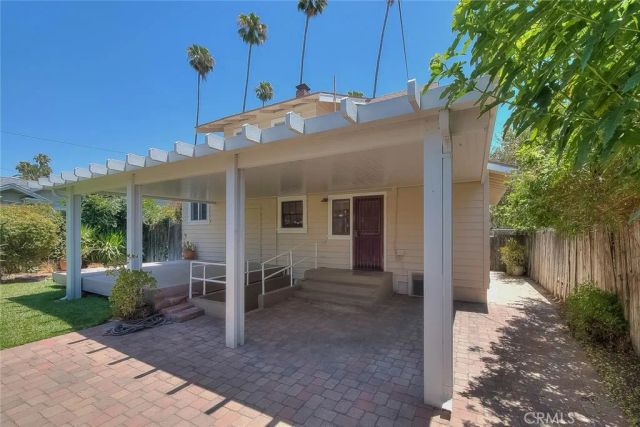 563 Claremont, Pomona, CA 91767