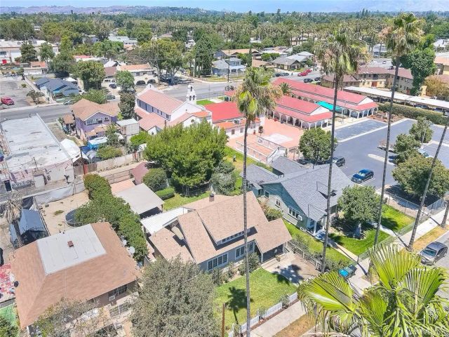 563 Claremont, Pomona, CA 91767