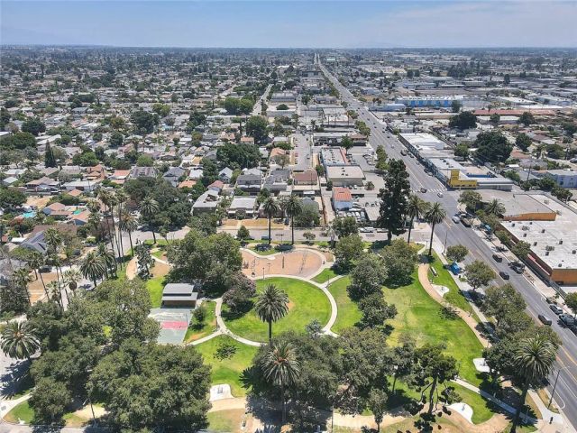 563 Claremont, Pomona, CA 91767