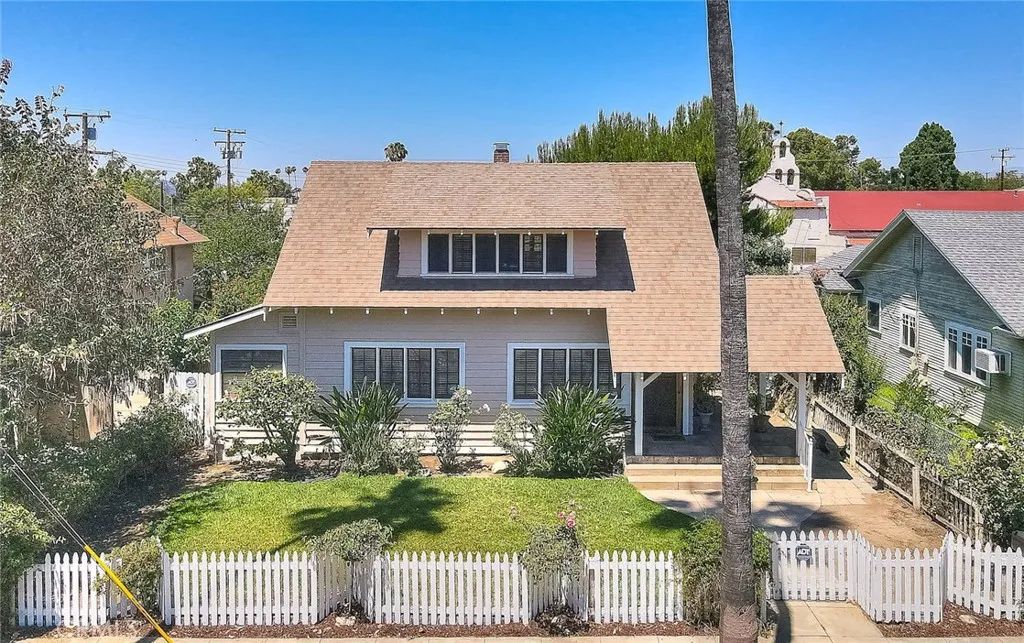 563 Claremont, Pomona, CA 91767