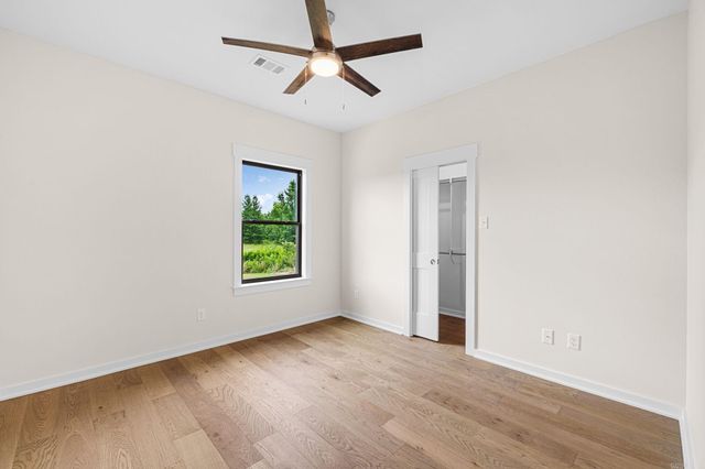2312 Lakewood Circle, Cabot, AR 72023