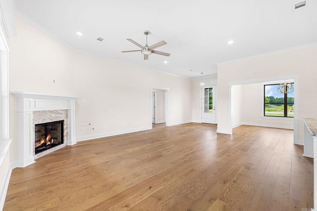 2312 Lakewood Circle, Cabot, AR 72023