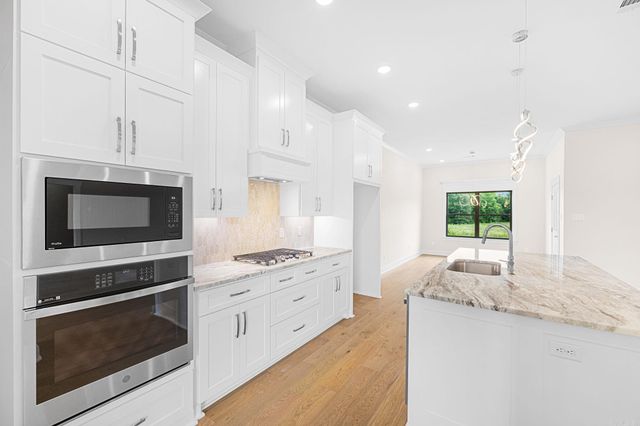 2312 Lakewood Circle, Cabot, AR 72023