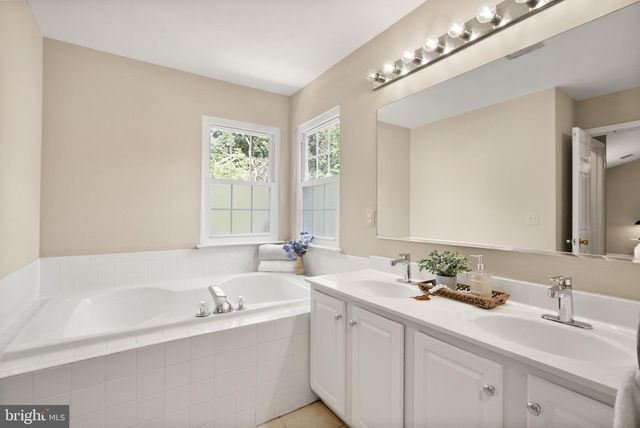 21495 ARBOR GLEN CT, Broadlands, VA 20148