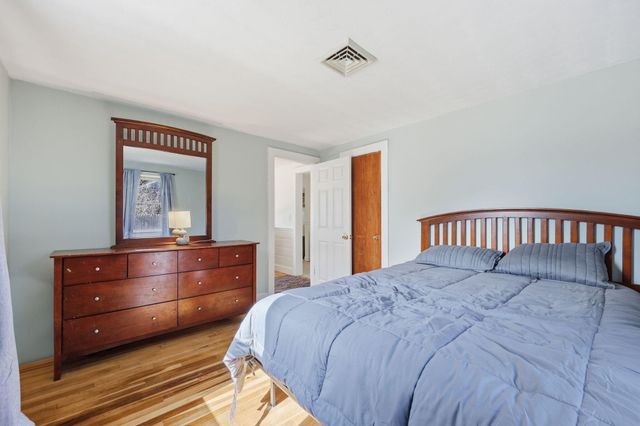 26 Howes Road, South Yarmouth, MA 02664